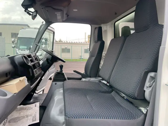 日野 デュトロ 2KG-XZU712M(2WD)の写真30