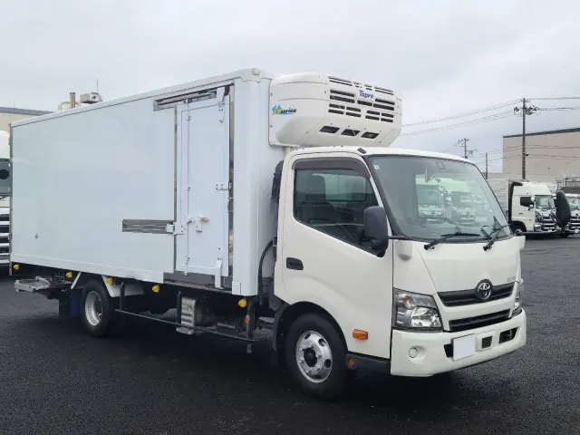トヨタ ダイナ 2KG-XZU720(2WD)の写真3