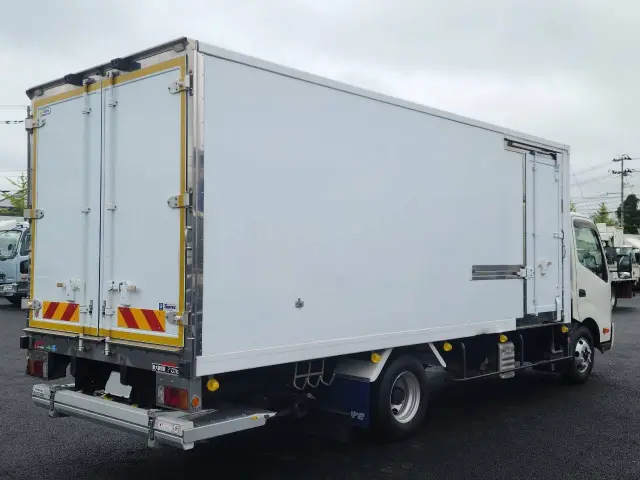 トヨタ ダイナ 2KG-XZU720(2WD)の写真4