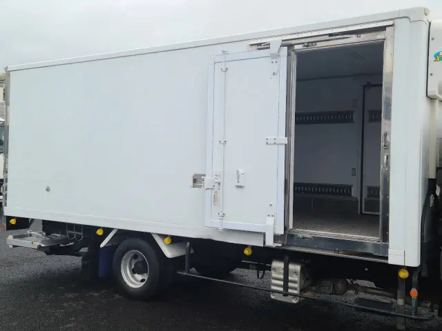 トヨタ ダイナ 2KG-XZU720(2WD)の写真8