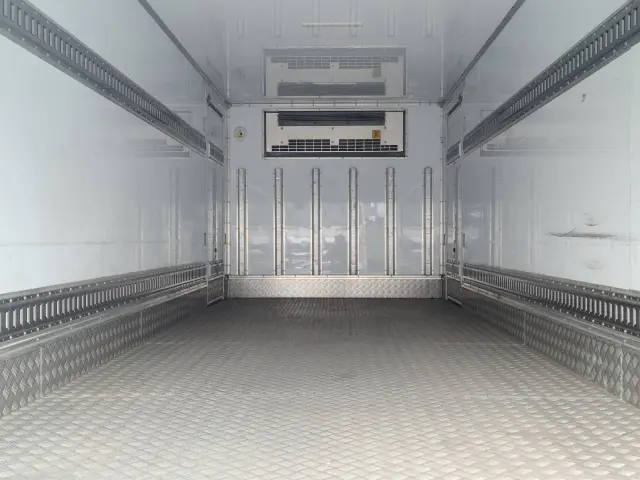 トヨタ ダイナ 2KG-XZU720(2WD)の写真10