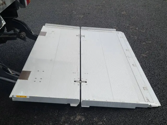 トヨタ ダイナ 2KG-XZU720(2WD)の写真16