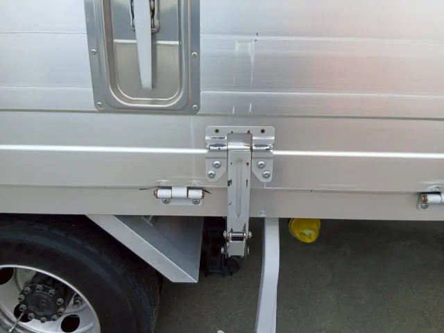 日野 レンジャー 2PG-FD2ABG(2WD)の写真25