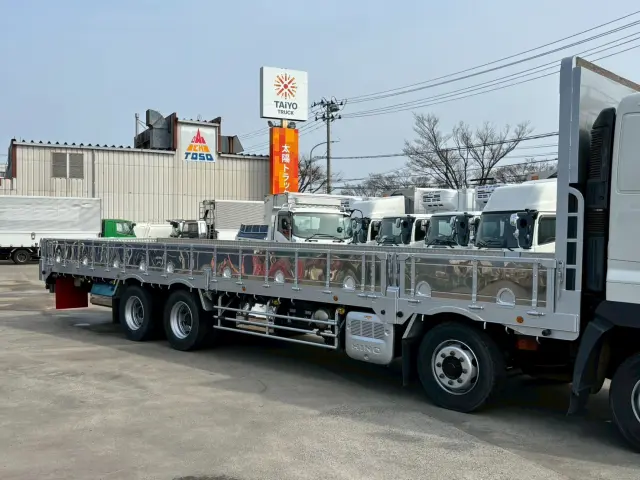 日野 プロフィア QPG-FWEXEG(2WD)の写真9