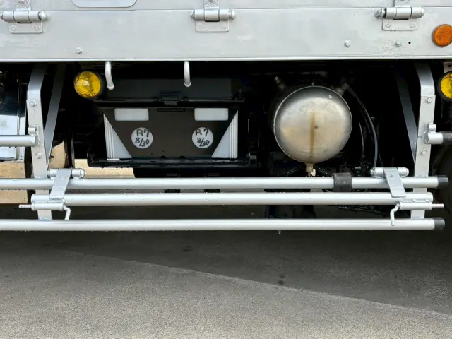 日野 プロフィア QPG-FWEXEG(2WD)の写真22