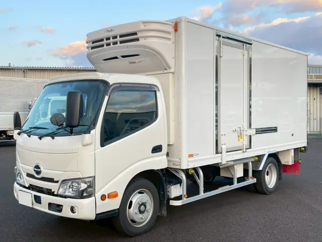 日野 デュトロ 2KG-XZU655M(2WD)の写真1
