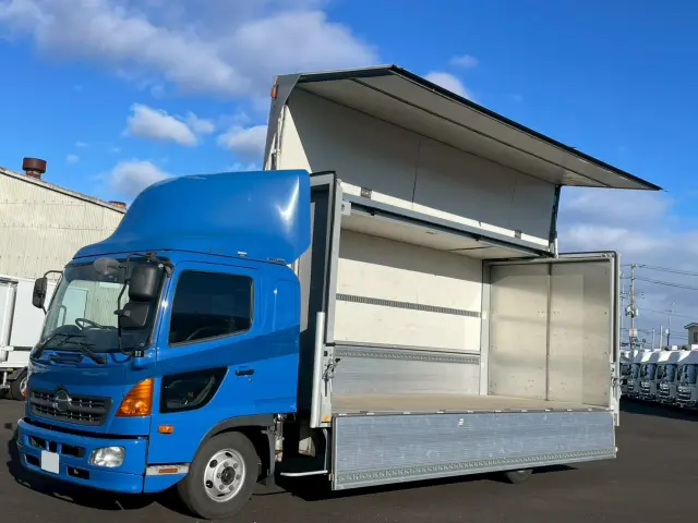 日野 レンジャー TKG-FD9JLAA(2WD)の写真1