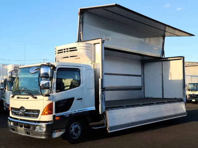 日野 レンジャー TKG-FD9JLAA(2WD)の写真1