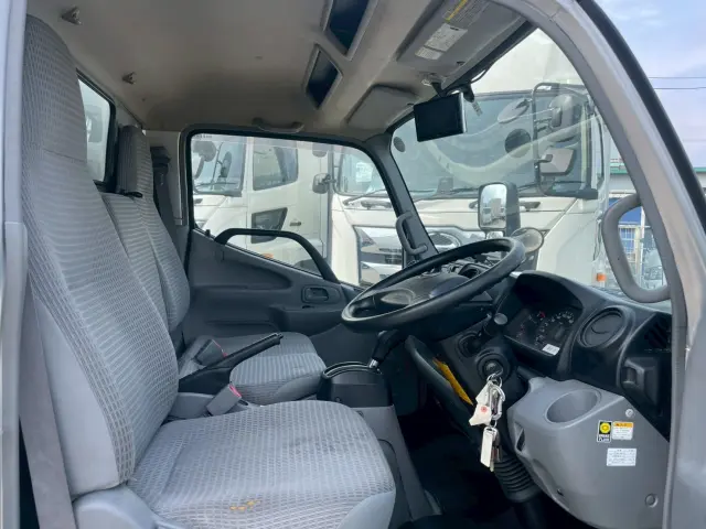 日野 デュトロ TPG-XZU605M(2WD)の写真32