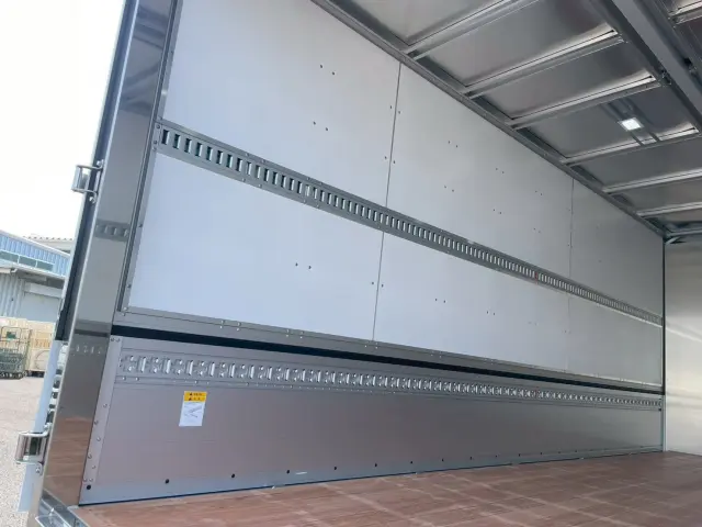 三菱 ファイター 2KG-FK65F(2WD)の写真11