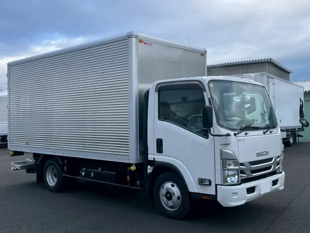 いすゞ エルフ 2RG-NPR88AN(2WD)の写真3