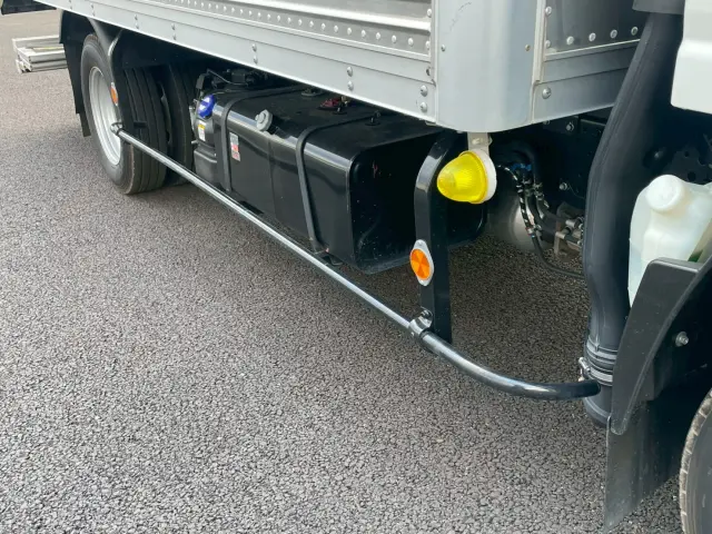 いすゞ エルフ 2RG-NPR88AN(2WD)の写真22