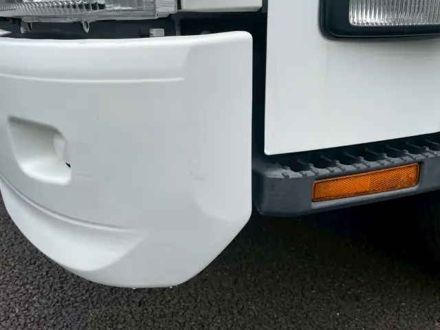 いすゞ エルフ 2RG-NPR88AN(2WD)の写真26