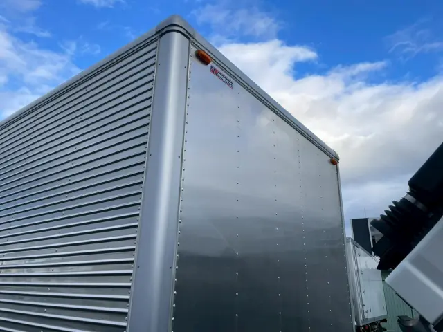 いすゞ エルフ 2RG-NPR88AN(2WD)の写真31