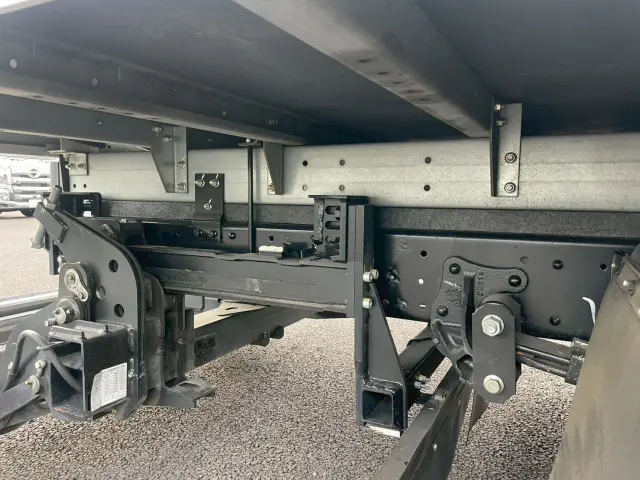 いすゞ エルフ 2RG-NPR88AN(2WD)の写真33