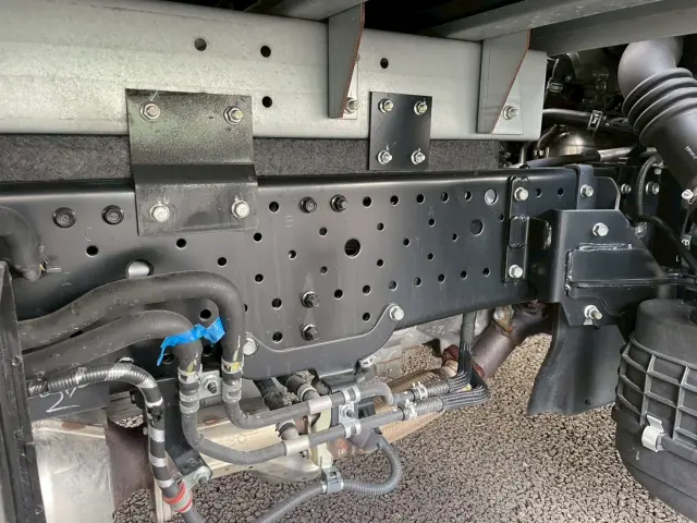 いすゞ エルフ 2RG-NPR88AN(2WD)の写真35