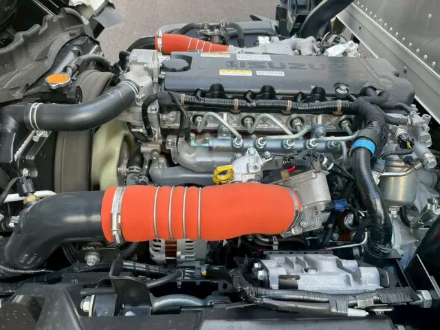 いすゞ エルフ 2RG-NPR88AN(2WD)の写真37