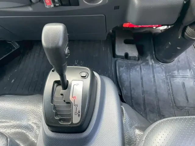 いすゞ エルフ 2RG-NPR88AN(2WD)の写真45