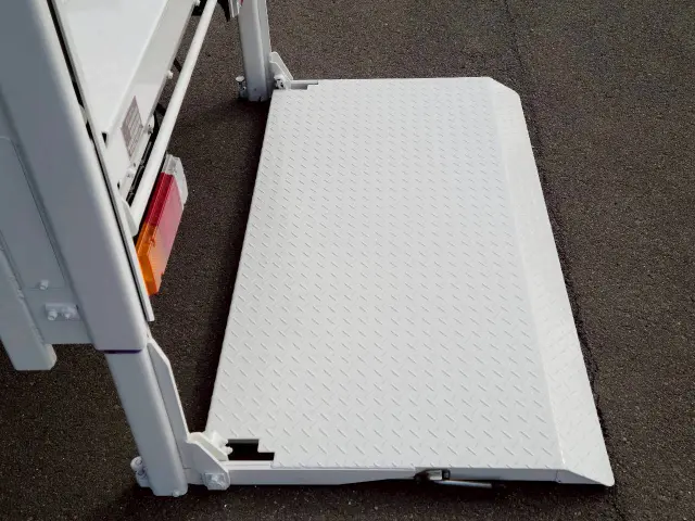 日野 デュトロ TPG-XZC605M(2WD)の写真12