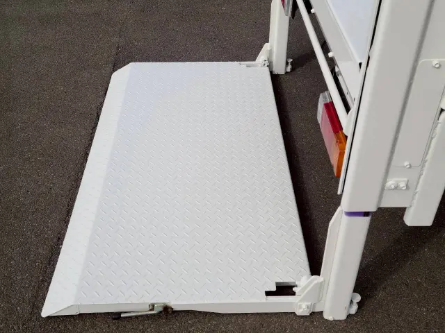 日野 デュトロ TPG-XZC605M(2WD)の写真13