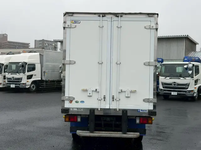 いすゞ エルフ TPG-NLR85AN(2WD)の写真5