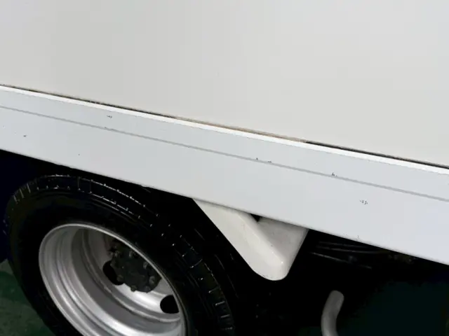 いすゞ エルフ TPG-NLR85AN(2WD)の写真25