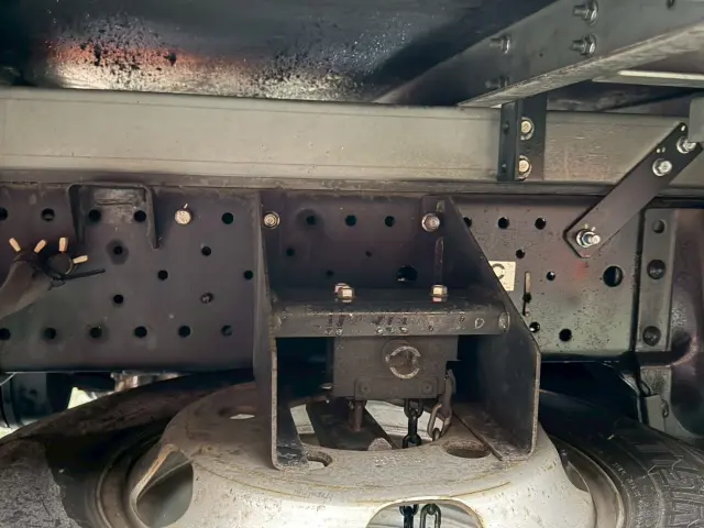 いすゞ エルフ TPG-NLR85AN(2WD)の写真38