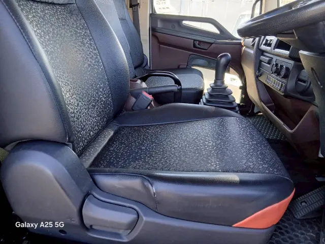 日野 レンジャー 2KG-FD2ABA(2WD)の写真32