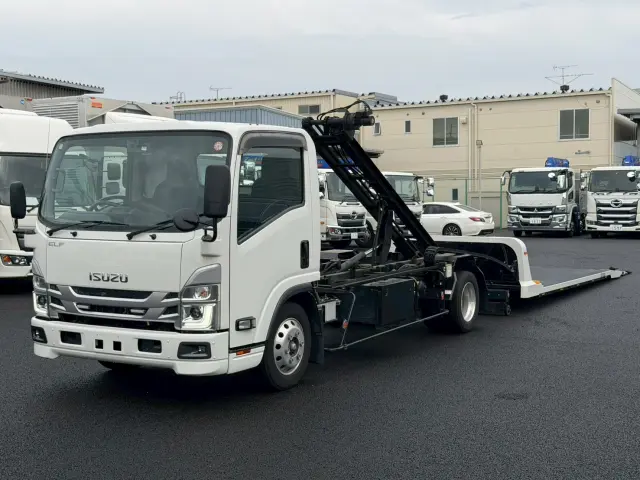 いすゞ エルフ 2RG-NPR88AN(2WD)の写真1