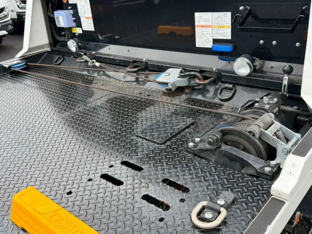 いすゞ エルフ 2RG-NPR88AN(2WD)の写真22