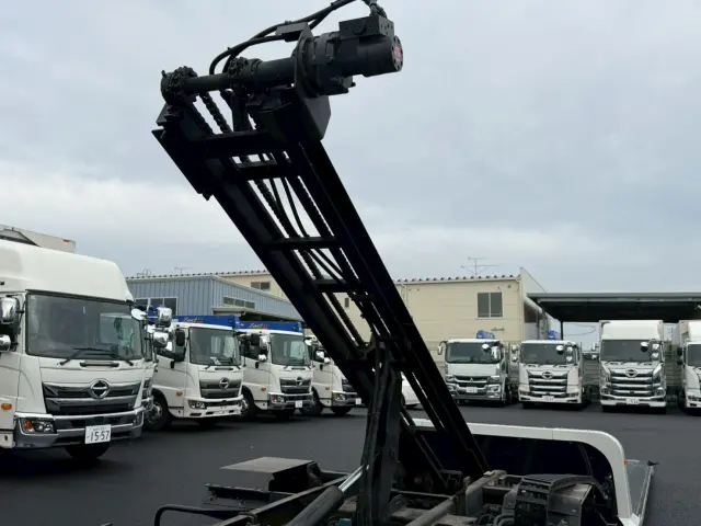 いすゞ エルフ 2RG-NPR88AN(2WD)の写真25