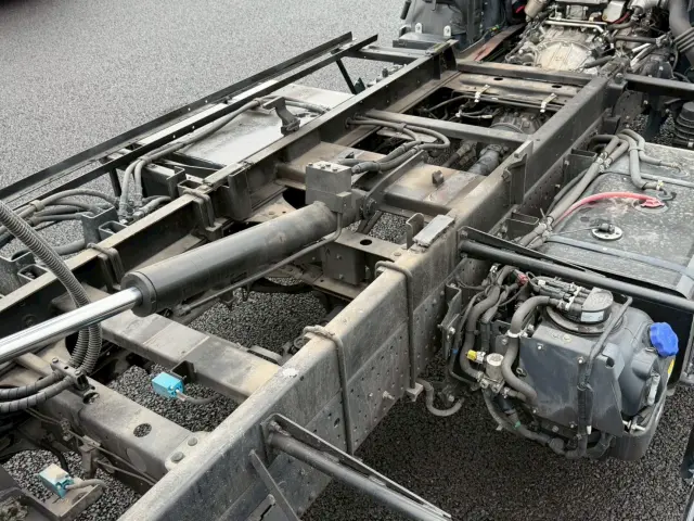 いすゞ エルフ 2RG-NPR88AN(2WD)の写真31