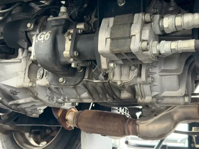 いすゞ エルフ 2RG-NPR88AN(2WD)の写真41