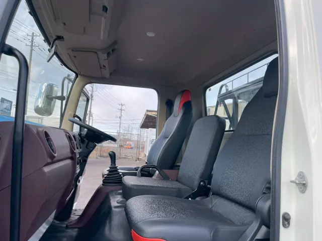 日野 レンジャー 2KG-FC2ABA(2WD)の写真37