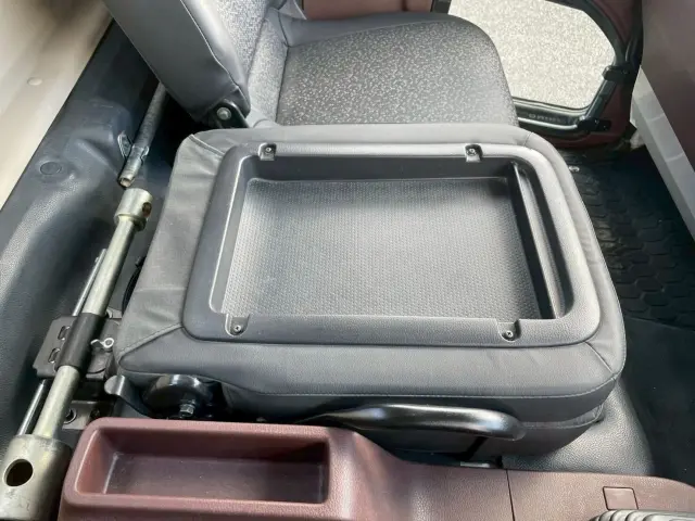 日野 レンジャー 2KG-FC2ABA(2WD)の写真42