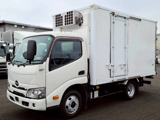 日野 デュトロ 2RG-XZC605M(2WD)の写真1