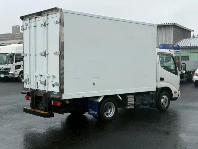 日野 デュトロ 2RG-XZC605M(2WD)の写真4