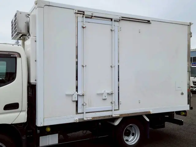 日野 デュトロ 2RG-XZC605M(2WD)の写真7