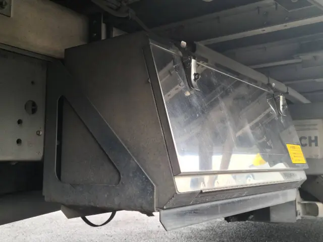 いすゞ フォワード 2RG-FRR90T2(2WD)の写真27