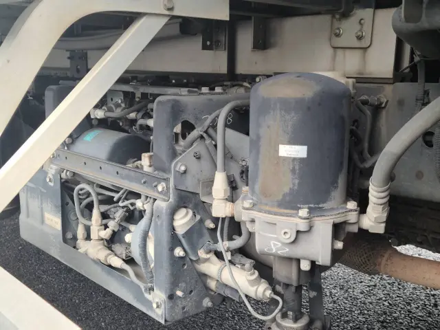 いすゞ フォワード 2RG-FRR90T2(2WD)の写真37