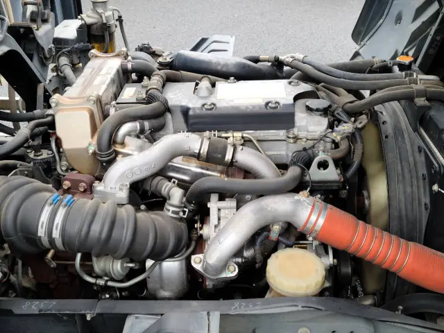 いすゞ フォワード 2RG-FRR90T2(2WD)の写真38