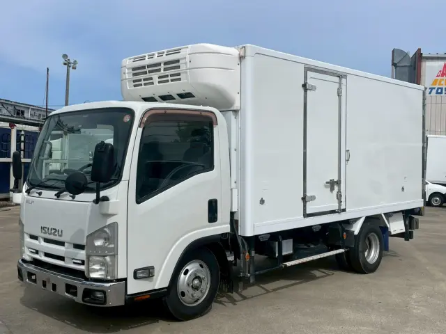 いすゞ エルフ TKG-NMR85AN(2WD)の写真1