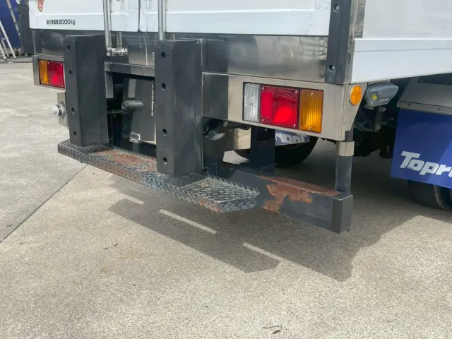 いすゞ エルフ TKG-NMR85AN(2WD)の写真16