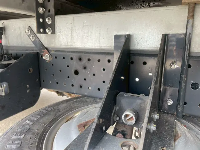 いすゞ エルフ TKG-NMR85AN(2WD)の写真21