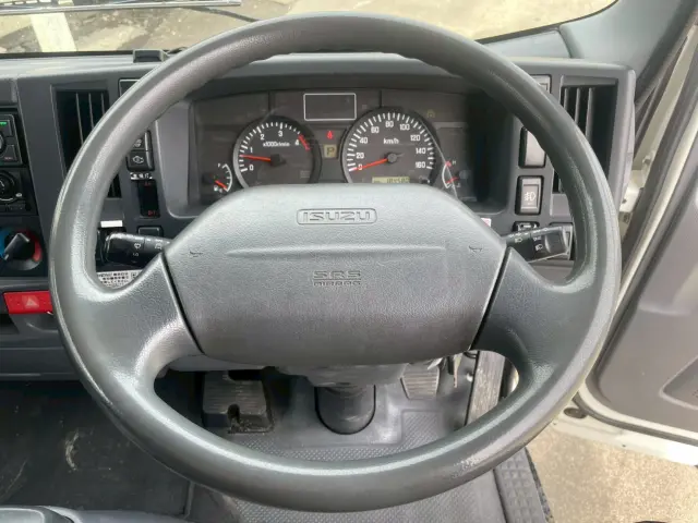 いすゞ エルフ TKG-NMR85AN(2WD)の写真31
