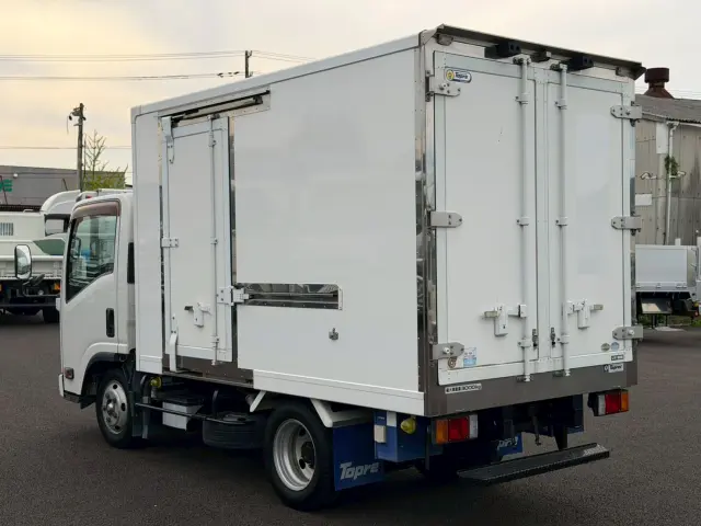 いすゞ エルフ TKG-NMR85AN(2WD)の写真6