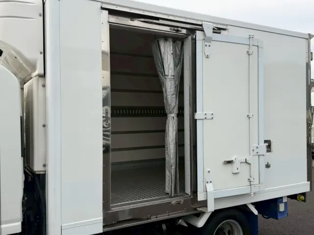 いすゞ エルフ TKG-NMR85AN(2WD)の写真8