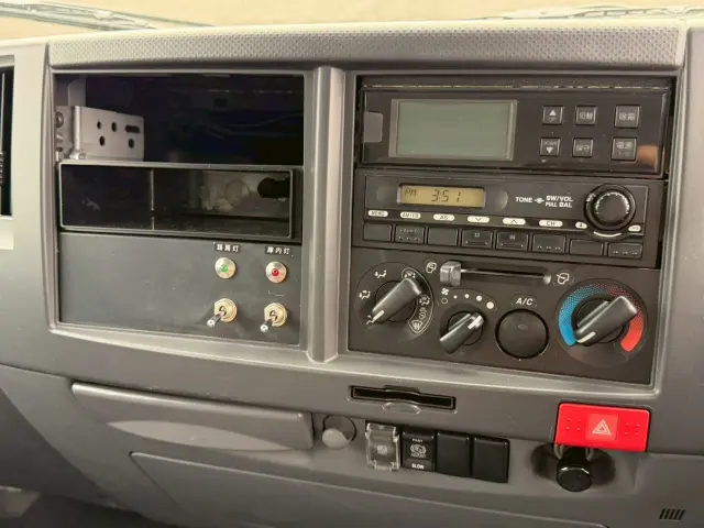いすゞ エルフ TKG-NMR85AN(2WD)の写真39