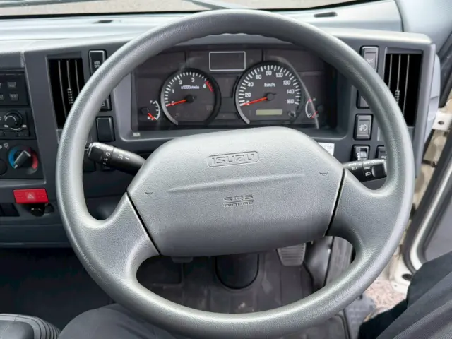 いすゞ エルフ TKG-NMR85AN(2WD)の写真44
