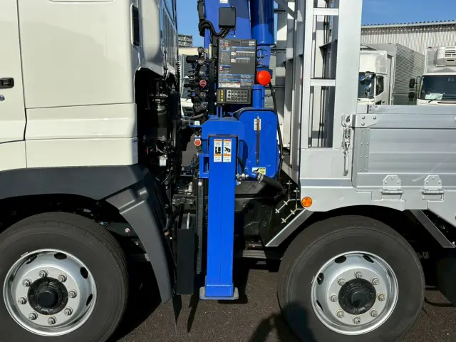 日野 プロフィア 2DG-FW1AHC(8x4)の写真26